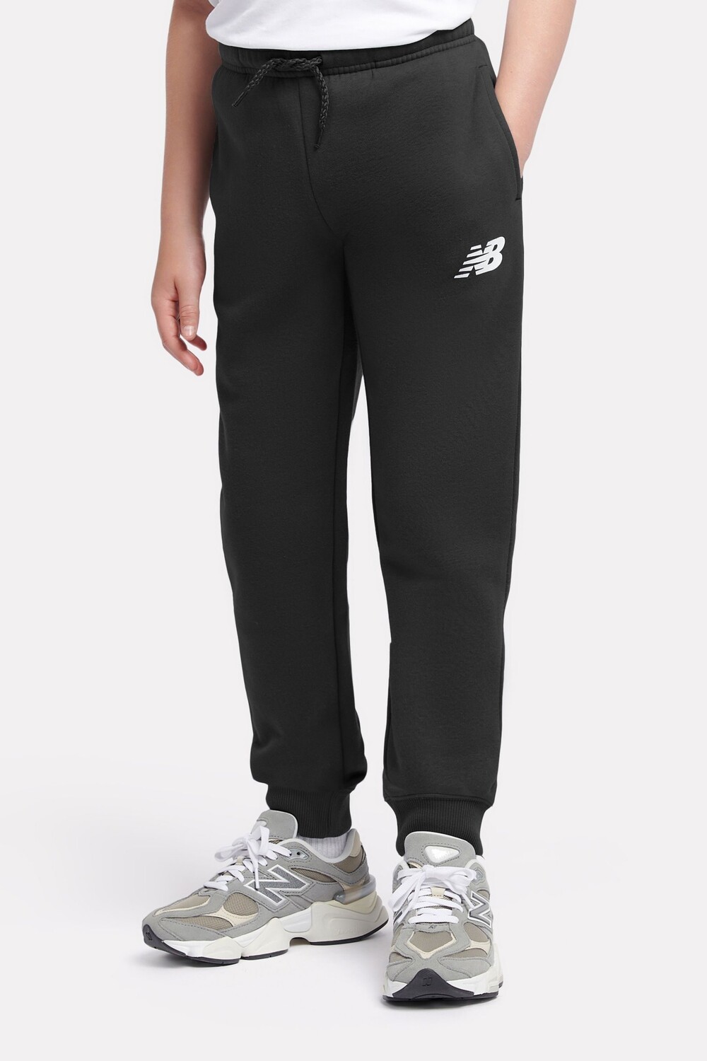 Спортивные брюки с логотипом и зачесом назад для мальчиков New Balance, черный
Спортивные брюки с логотипом и зачесом назад для мальчиков New Balance, черный