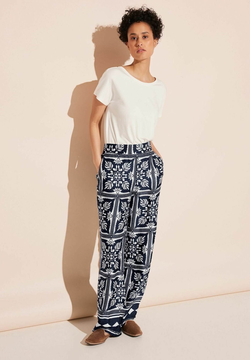 Тканевые брюки Print Street One, синие 
Тканевые брюки Print Street One, синие