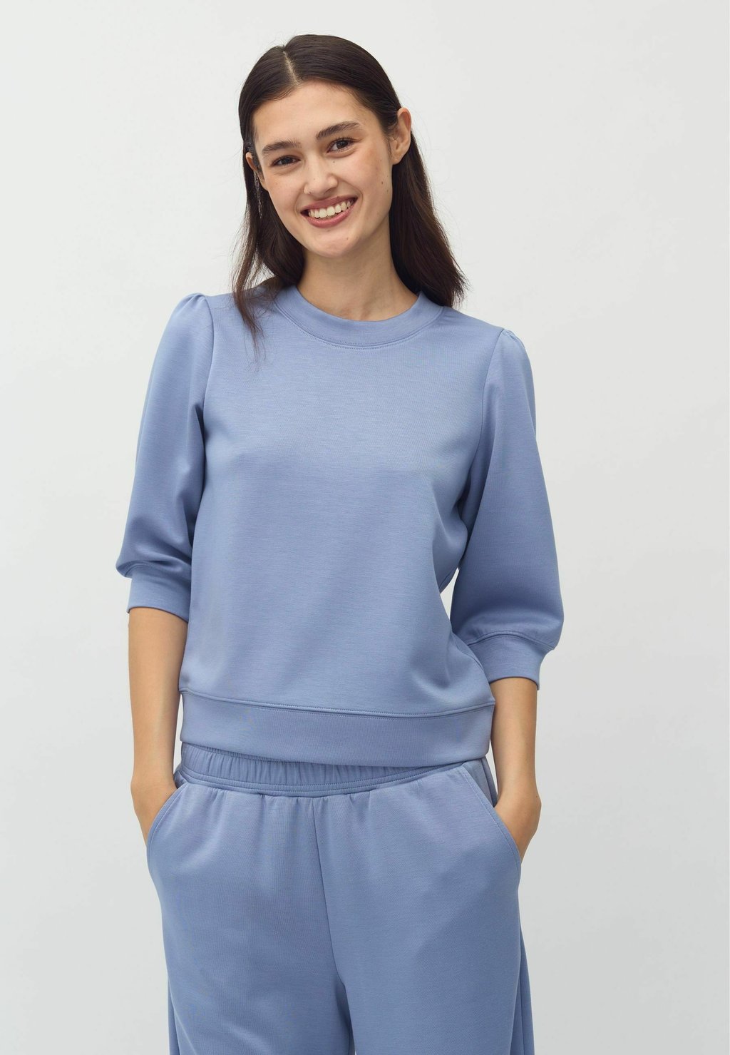 Толстовка KADI-M mbyM, синий
Толстовка KADI-M mbyM, синий