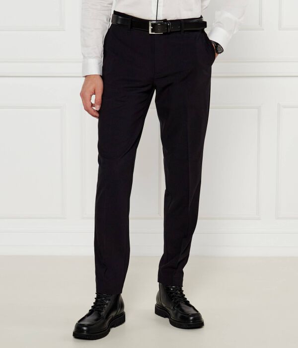 Брюки Slim fit Armani Exchange, черный
Брюки Slim fit Armani Exchange, черный