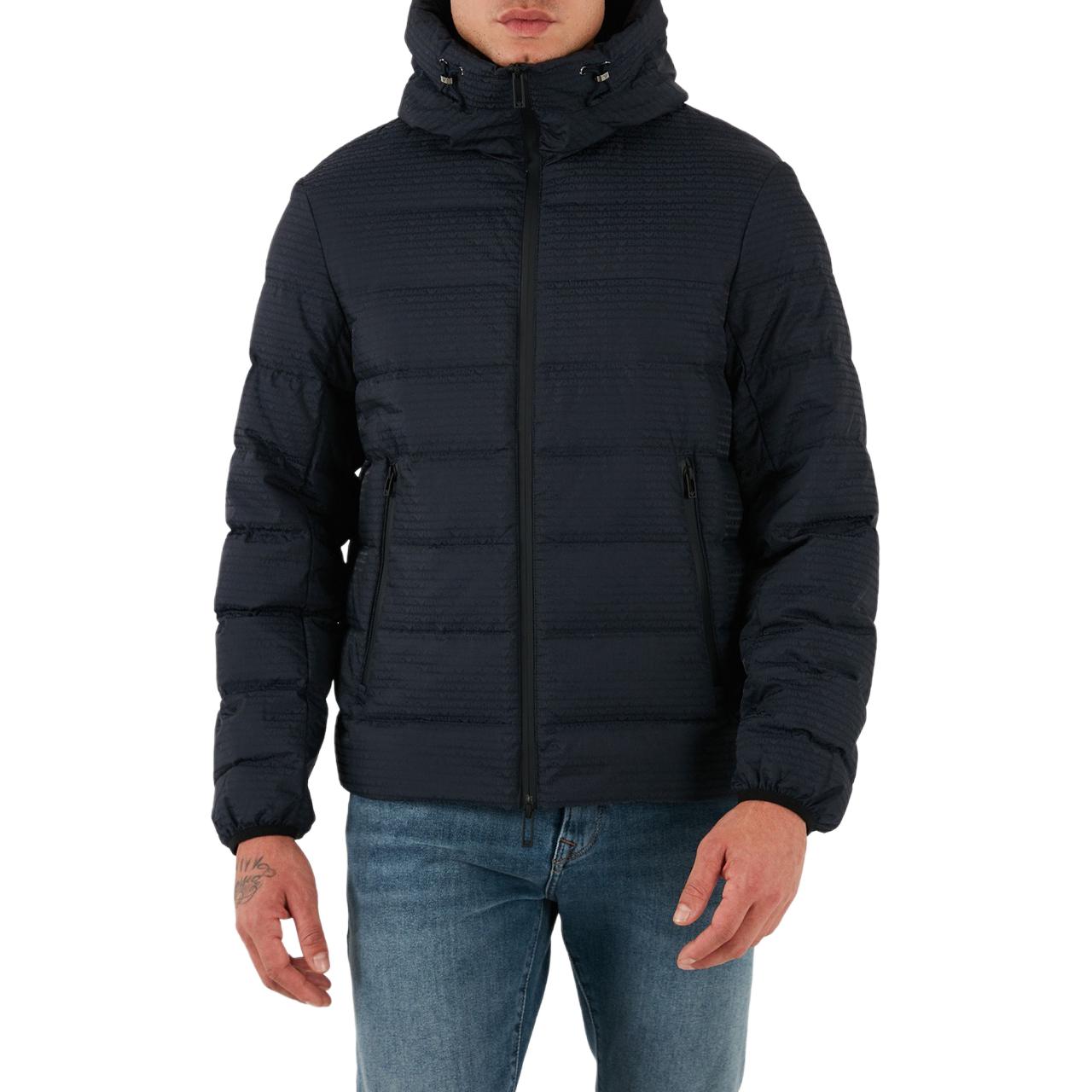 Куртка с логотипом по всей поверхности EMPORIO ARMANI, темно-синий
Куртка с логотипом по всей поверхности EMPORIO ARMANI, темно-синий