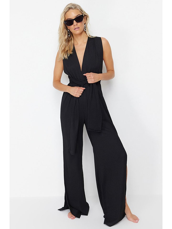 Комбинезон trendyol, черный
Комбинезон trendyol, черный