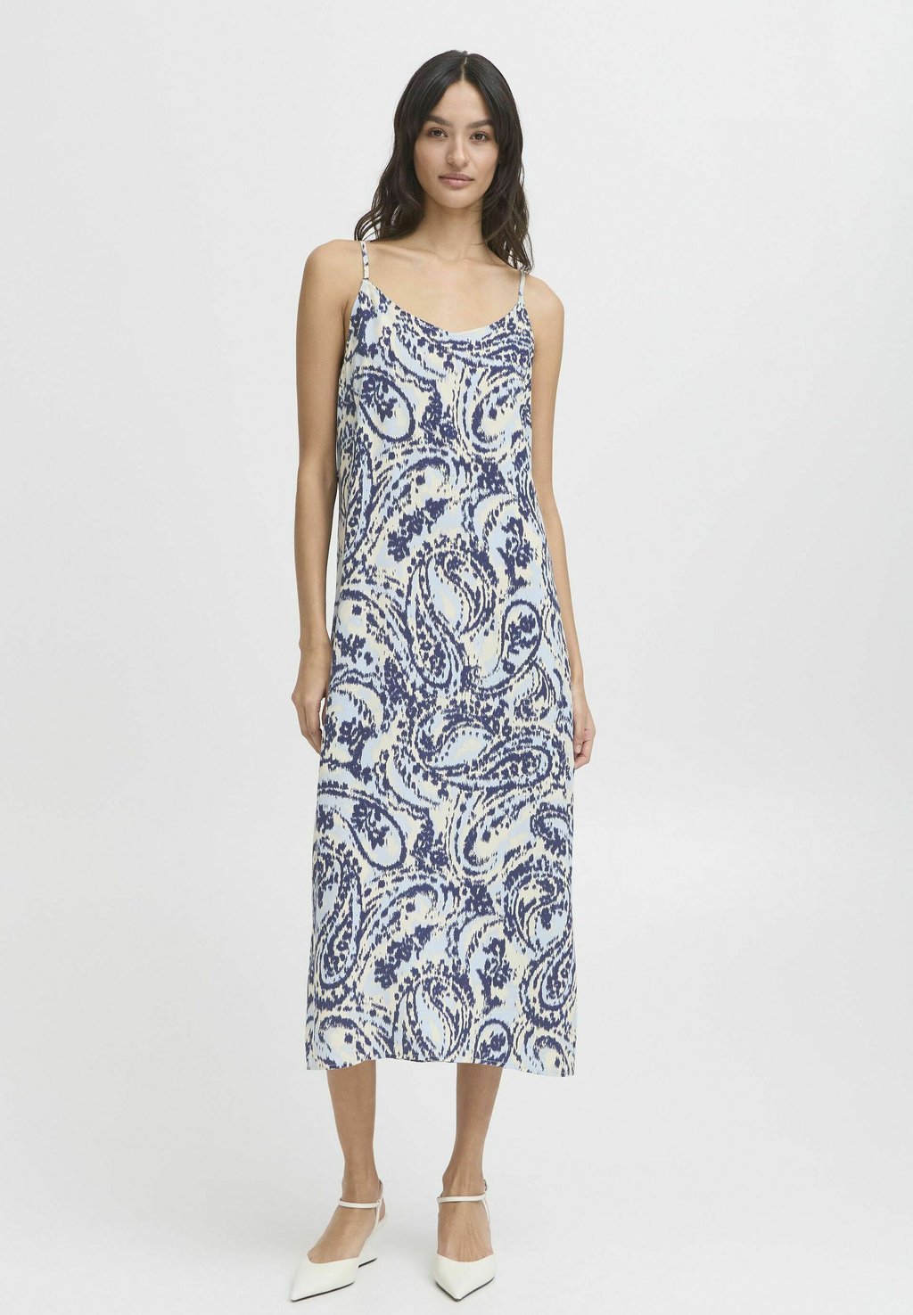 Повседневное платье BYMmmjoella b.young by Zalando, синий
Повседневное платье BYMmmjoella b.young by Zalando, синий