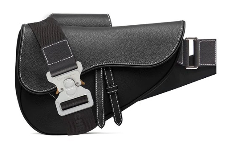 DIOR Кожаное седельное седло сумка через плечо мужская черная 
DIOR Кожаное седельное седло сумка через плечо мужская черная