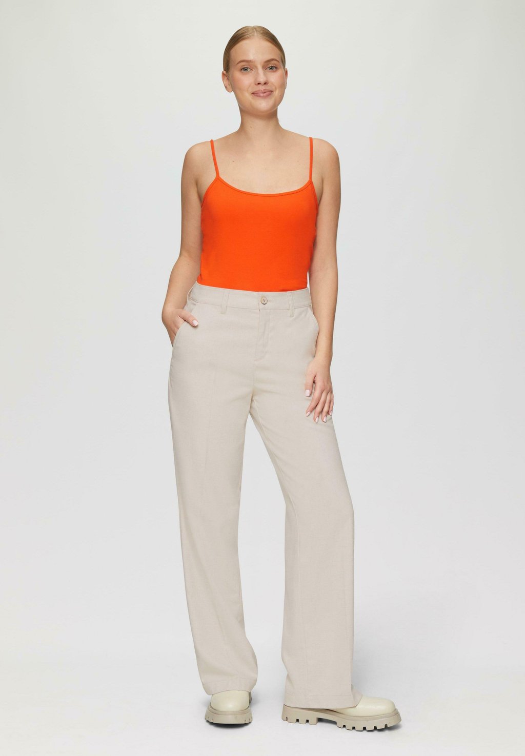 Брюки WIDE LEG s.Oliver, бежевый
Брюки WIDE LEG s.Oliver, бежевый