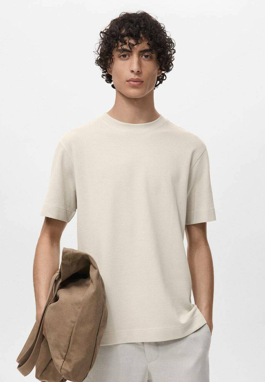 Футболка Mango Basic T-shirt, Beige
Футболка Mango Basic T-shirt, Beige