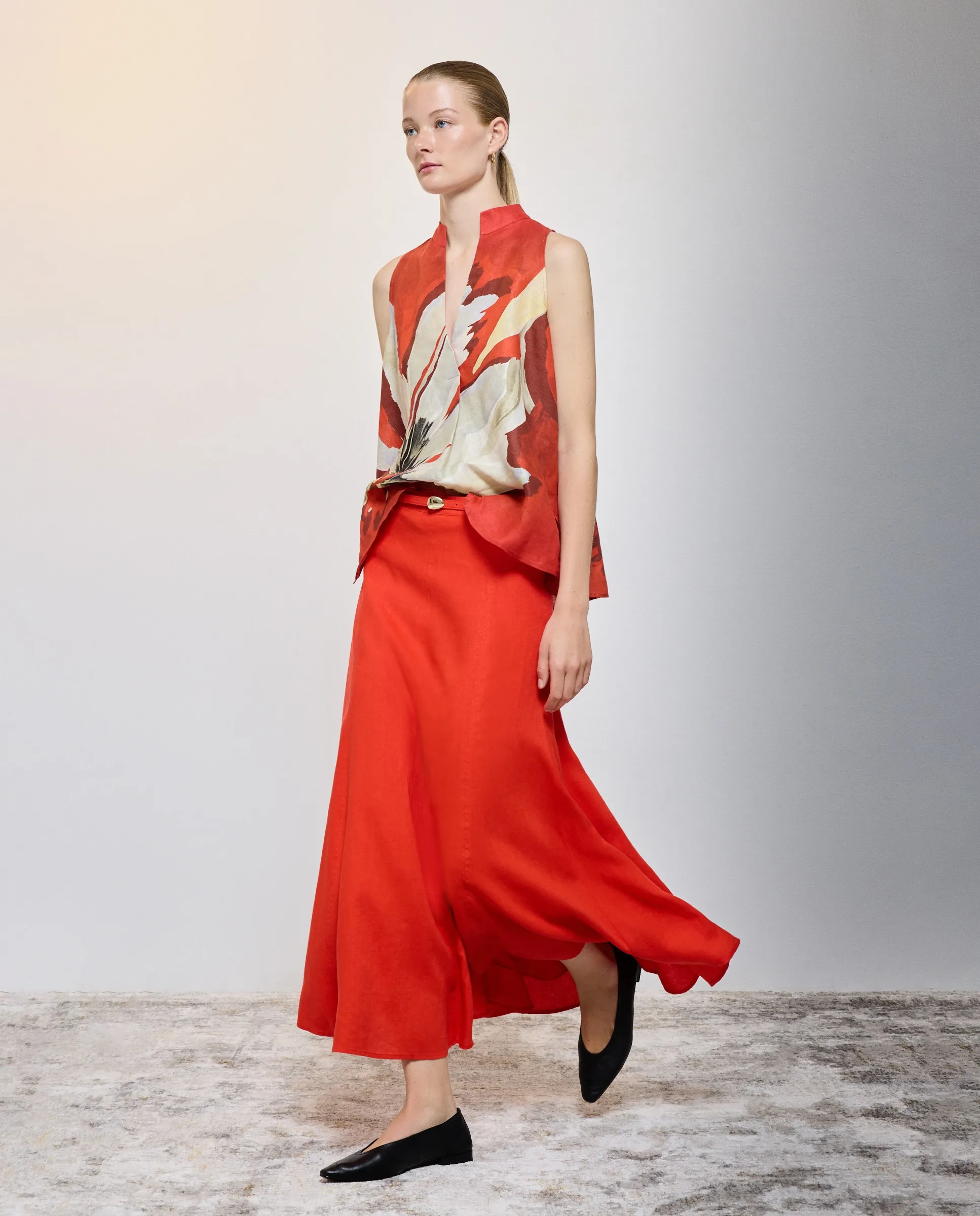 Топ женский из льна Woman Limited El Corte Inglés, красный
Топ женский из льна Woman Limited El Corte Inglés, красный