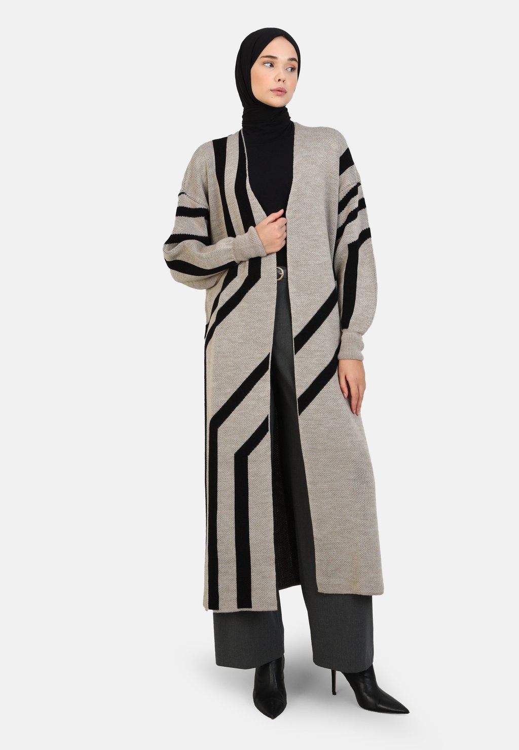 Кардиган Modanisa, коричневый
Кардиган Modanisa, коричневый