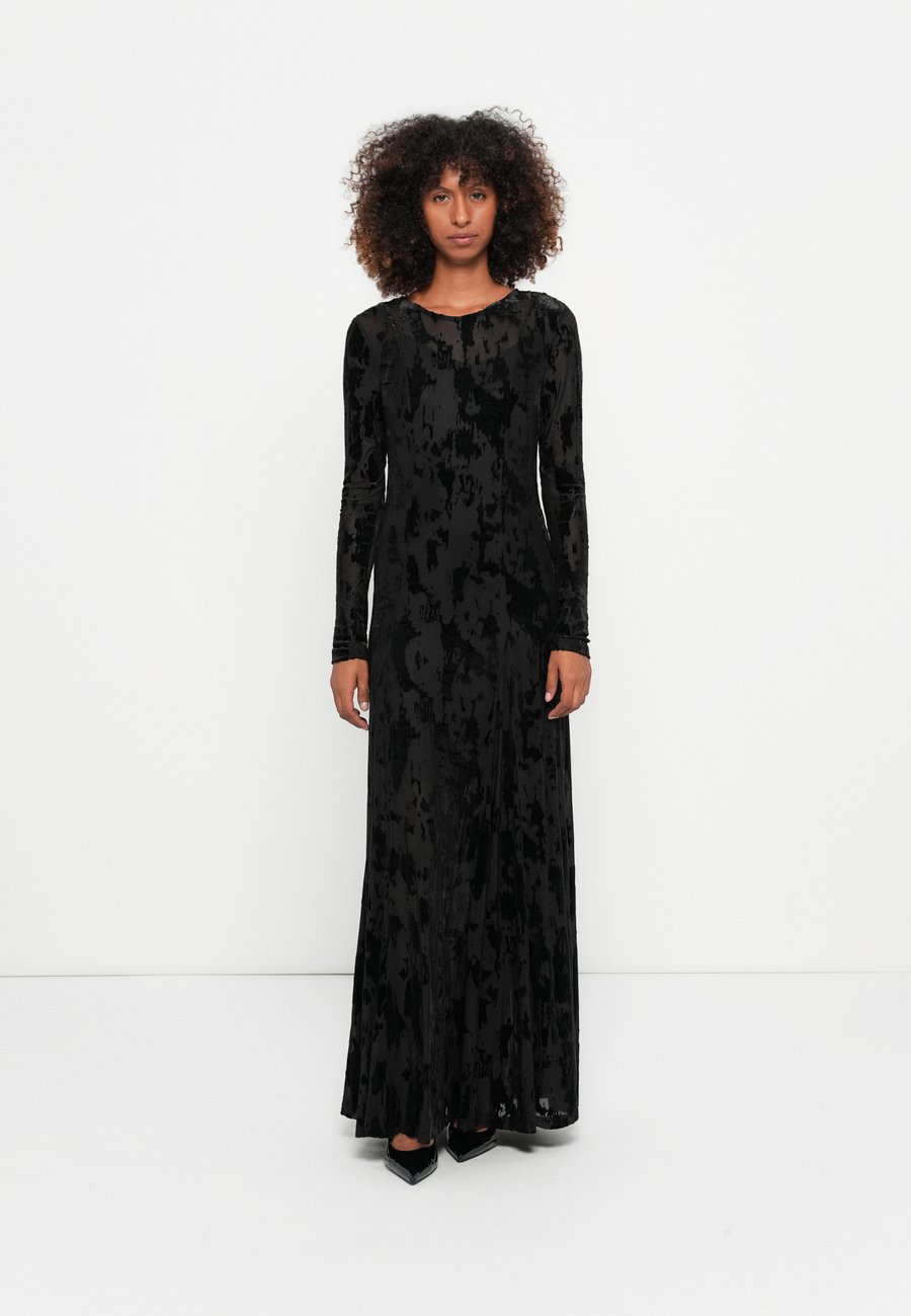 Платье Copenhagen Muse FLAME DRESS, Black
Платье Copenhagen Muse FLAME DRESS, Black