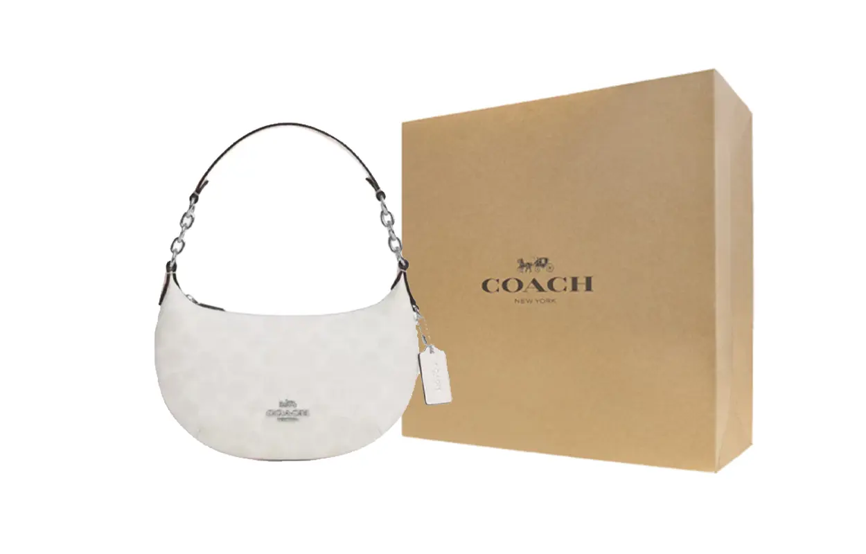 COACH Сумка-крошка женская белая из покрытого холста с гладкой кожей
COACH Сумка-крошка женская белая из покрытого холста с гладкой кожей