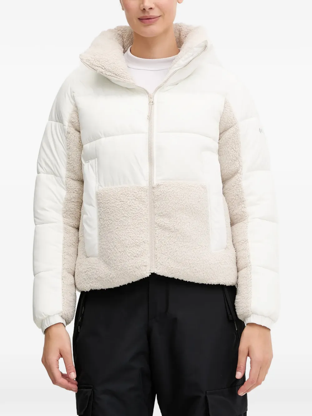 Куртка Leadbetter Point с панелями Columbia, белый
Куртка Leadbetter Point с панелями Columbia, белый