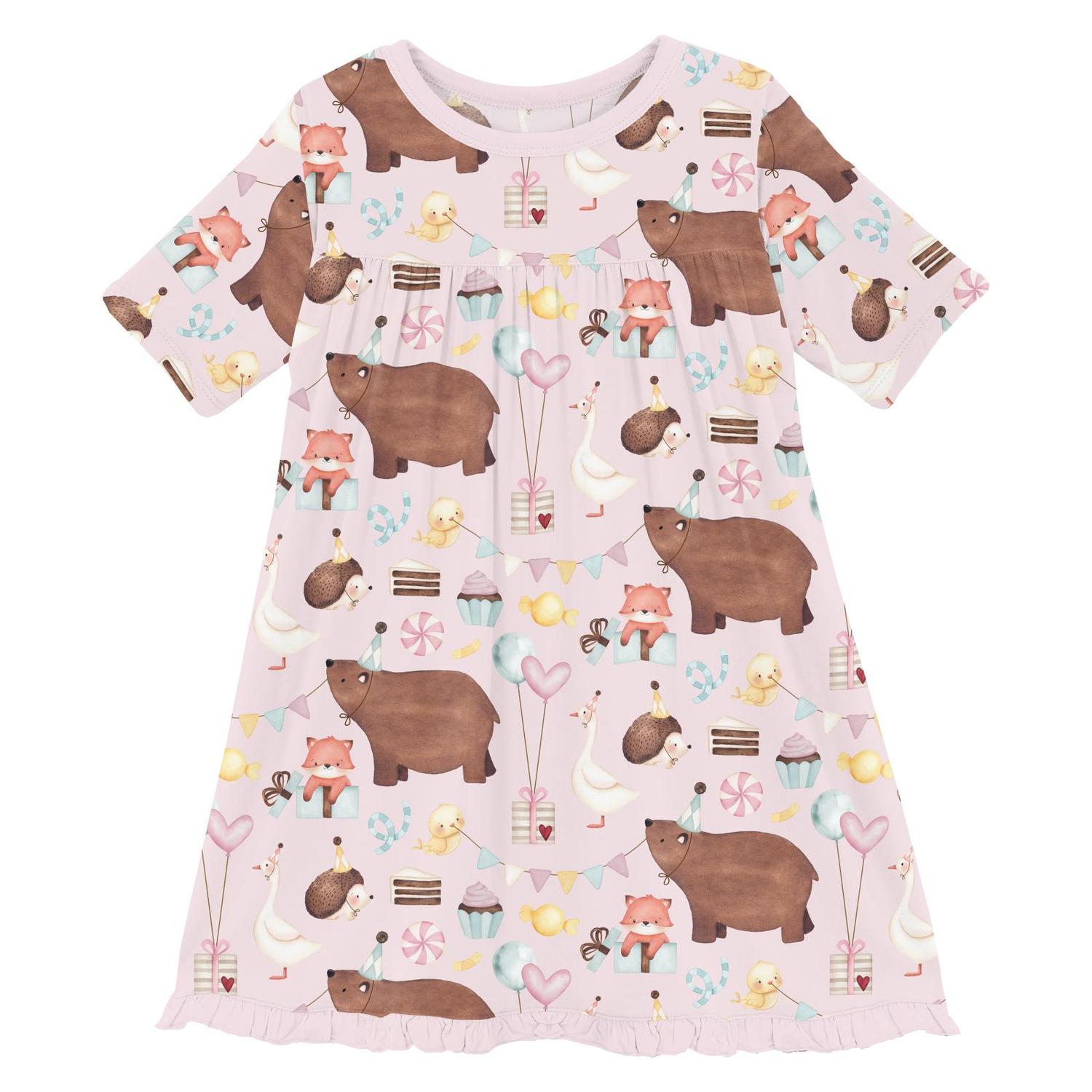 Классическое платье-колокольчик с короткими рукавами для девочки в расцветке "Увядающий фиалковый лес" Party KICKEE, фиолетовый 
Классическое платье-колокольчик с короткими рукавами для девочки в расцветке "Увядающий фиалковый лес" Party KICKEE, фиолетовый