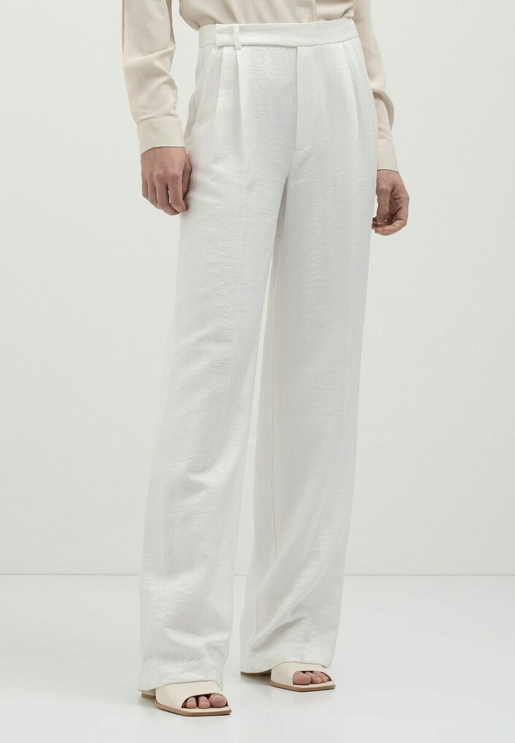 Брюки LUNGO Calliope, белый
Брюки LUNGO Calliope, белый