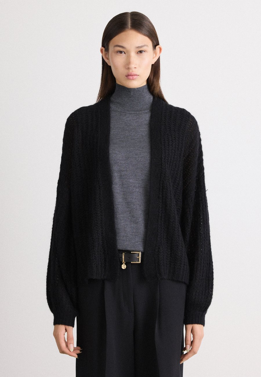 Кардиган BOSS FURGOVIA, Black
Кардиган BOSS FURGOVIA, Black