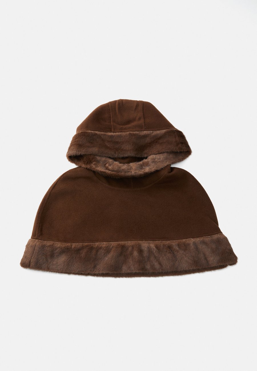 Шарф By Malene Birger MARTA, Carafe/Brown
Шарф By Malene Birger MARTA, Carafe/Brown