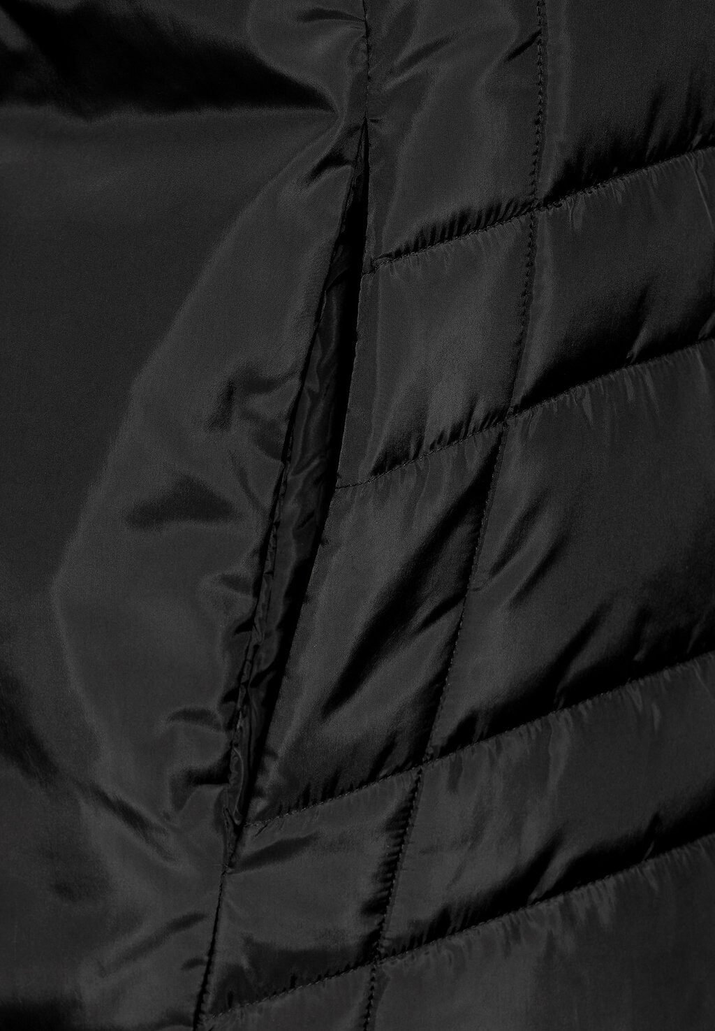 Зимнее пальто STEPP Street One, черный
Зимнее пальто STEPP Street One, черный