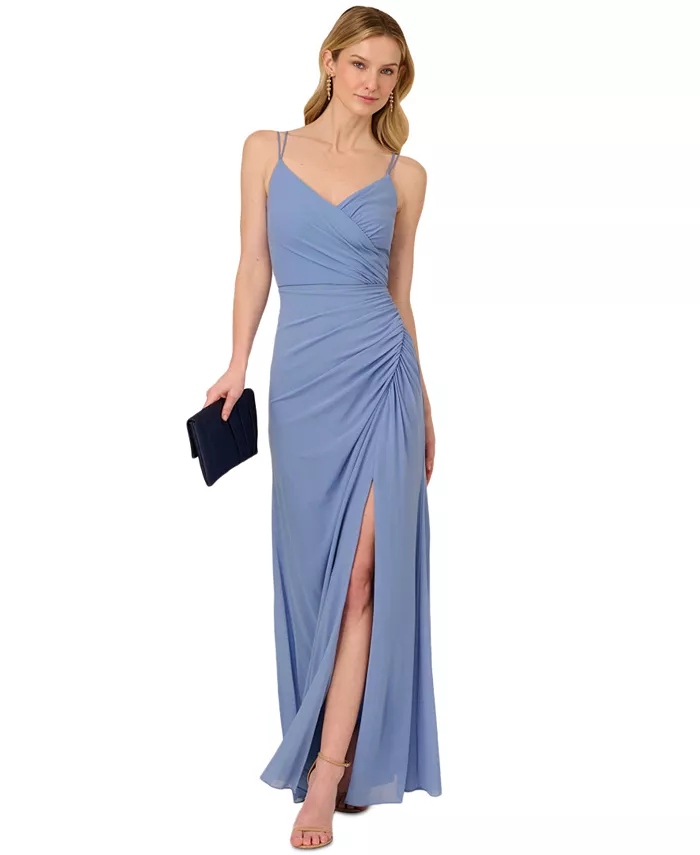 Женское платье с V-образным вырезом и драпировкой без рукавов Adrianna Papell, синий 
Женское платье с V-образным вырезом и драпировкой без рукавов Adrianna Papell, синий