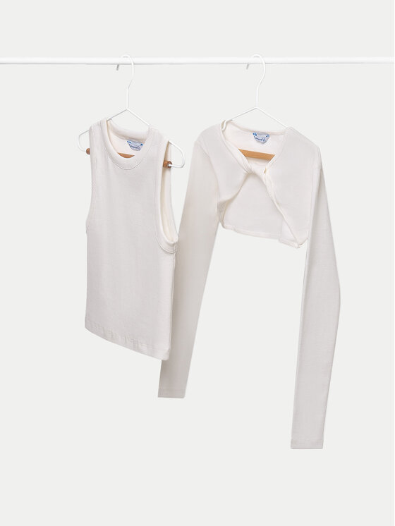 Блузка обычного кроя 6150 Mayoral, экрю
Блузка обычного кроя 6150 Mayoral, экрю