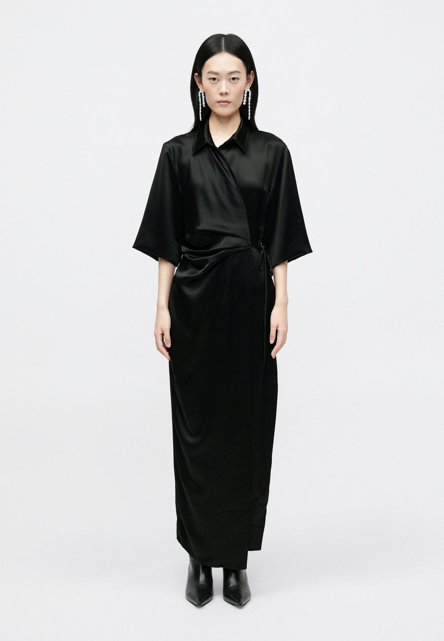 Платье Nanushka ENNIS DRESSES, Black
Платье Nanushka ENNIS DRESSES, Black