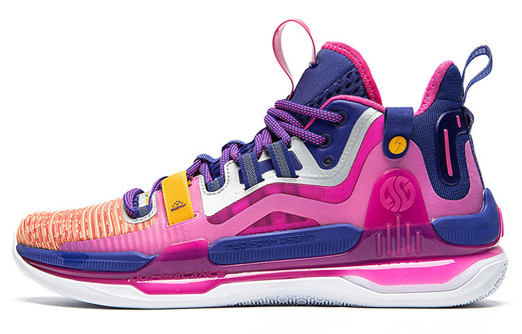 Мужские баскетбольные кроссовки 361° AG 1
Мужские баскетбольные кроссовки 361° AG 1