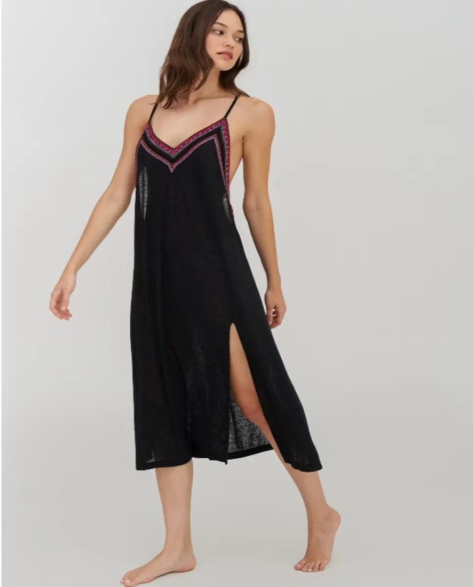 Длинный гладкий кафтан Pitusa, черный
Длинный гладкий кафтан Pitusa, черный