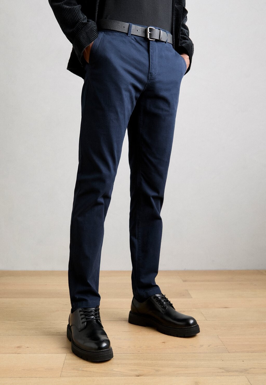 Брюки-чиносы CORE STUART Scotch & Soda, темно-синий
Брюки-чиносы CORE STUART Scotch & Soda, темно-синий