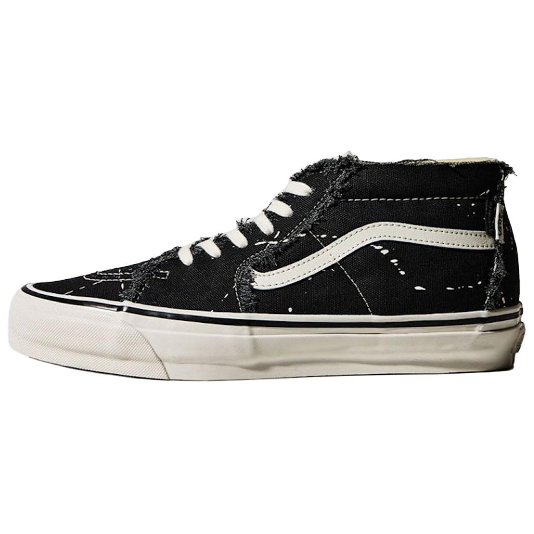 Vans X INVINCIBLE SK8 Скейтбордные кроссовки средней высоты, унисекс, черный
Vans X INVINCIBLE SK8 Скейтбордные кроссовки средней высоты, унисекс, черный
