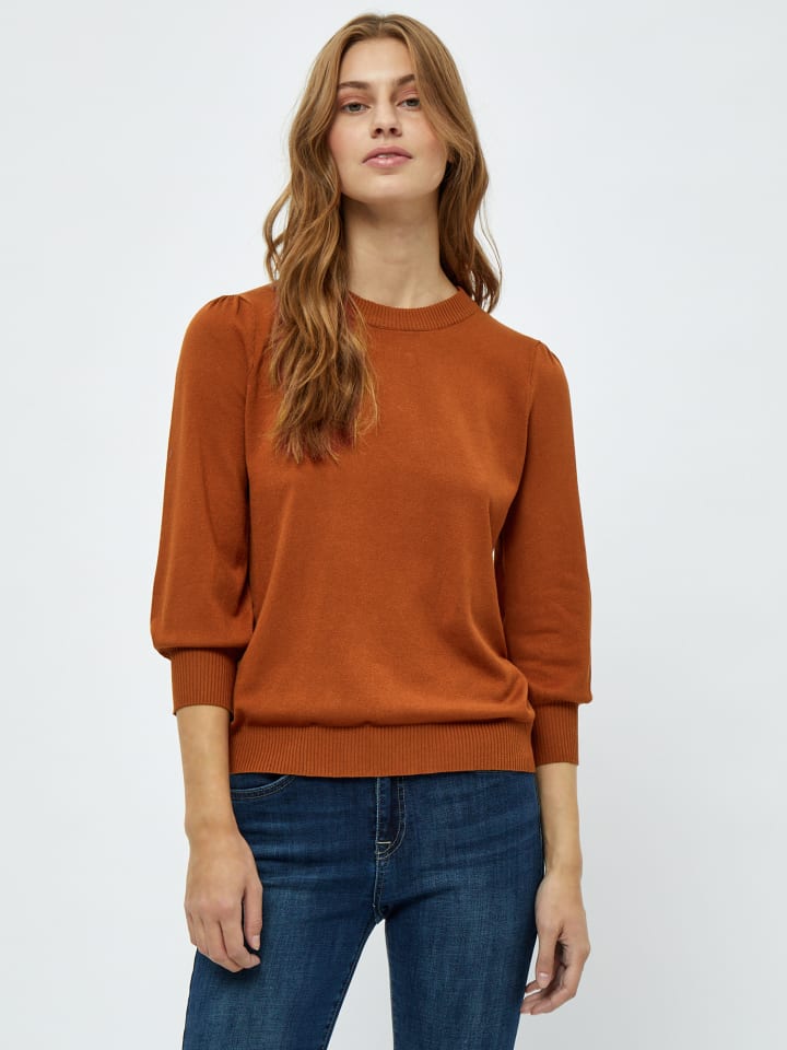 Свитер цвета Песок пустыни minus
Свитер цвета Песок пустыни minus