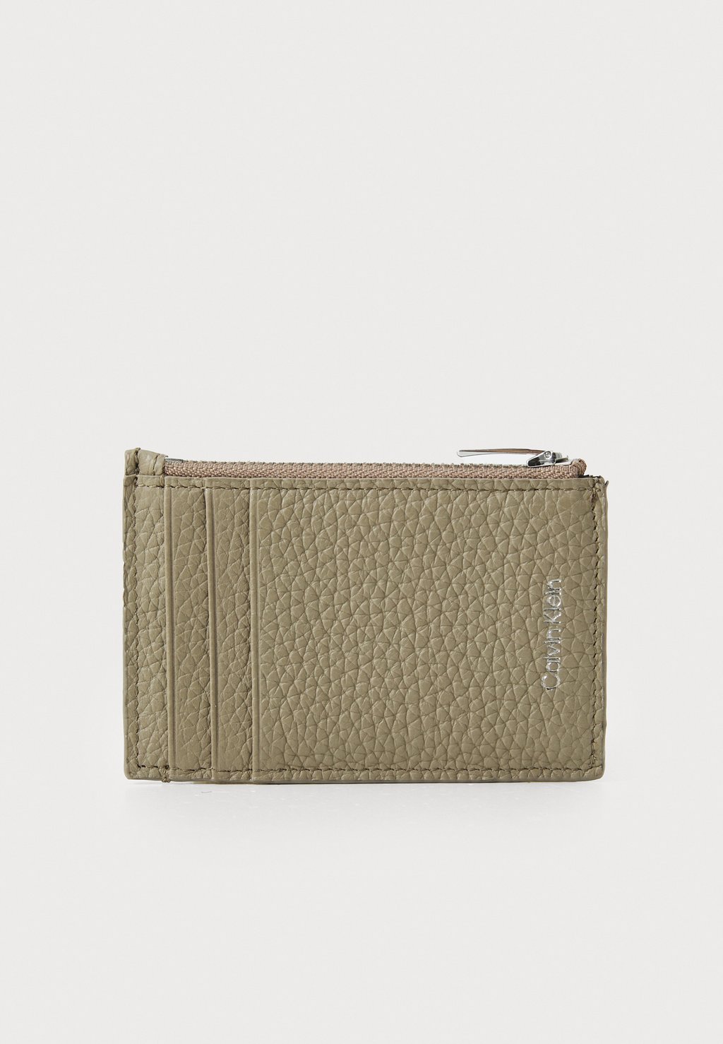 Кошелек ZIP CARD CASE Calvin Klein, серо-коричневый
Кошелек ZIP CARD CASE Calvin Klein, серо-коричневый
