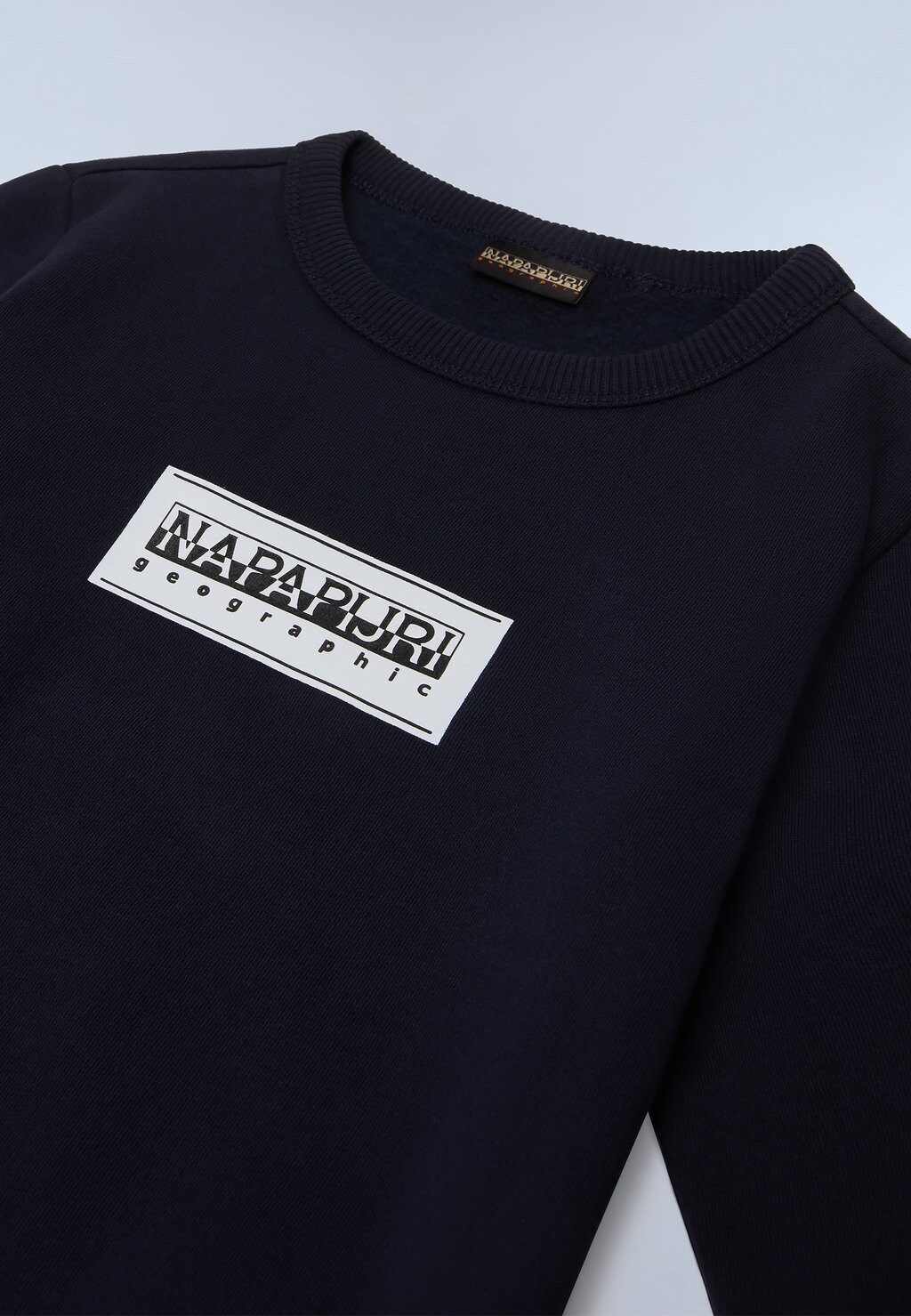 Толстовка CHAMOIS UNISEX Napapijri, темно-синий
Толстовка CHAMOIS UNISEX Napapijri, темно-синий