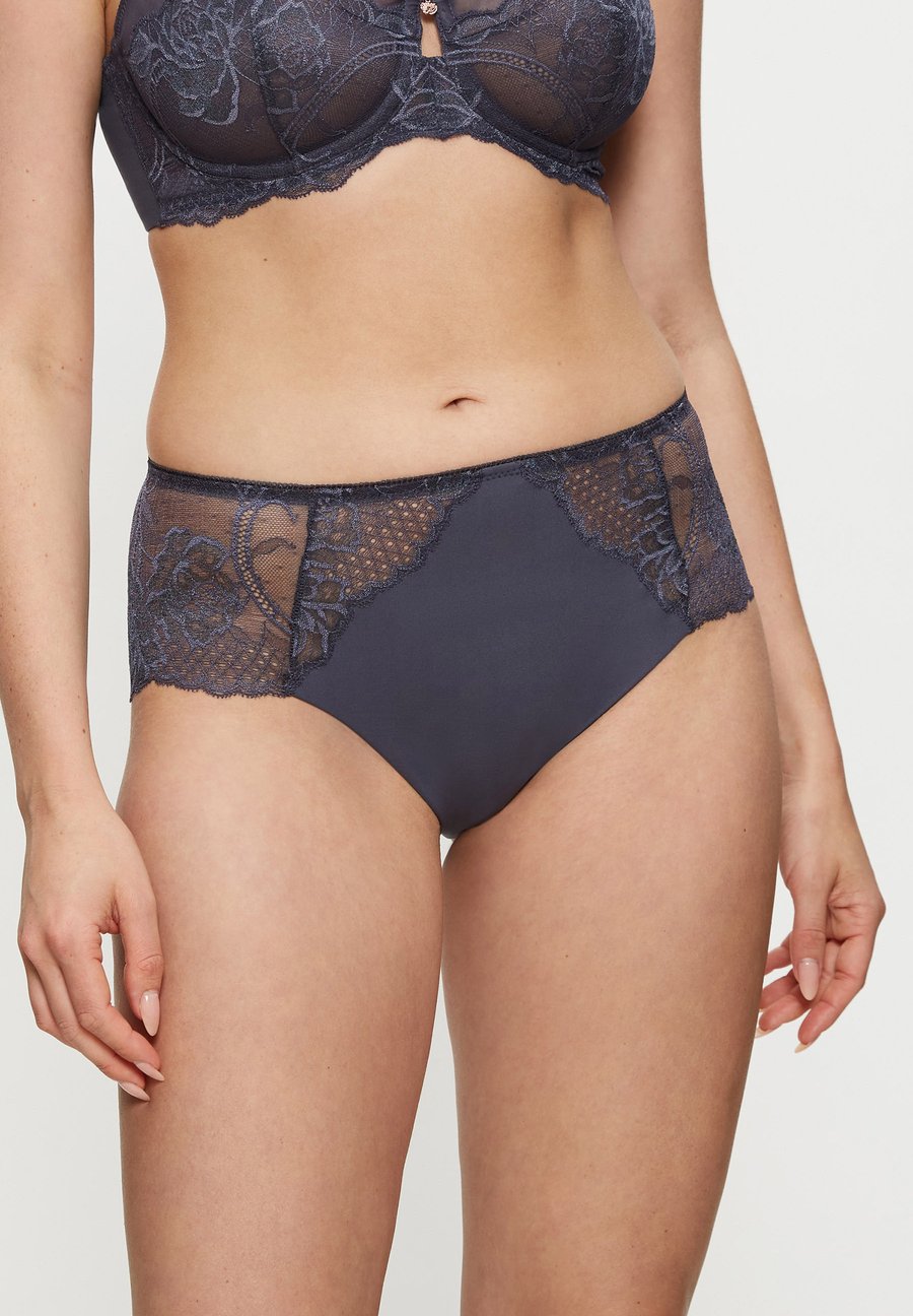 Брифы Triumph WILD PEONY FLORALE, Dark Grey
Брифы Triumph WILD PEONY FLORALE, Dark Grey
