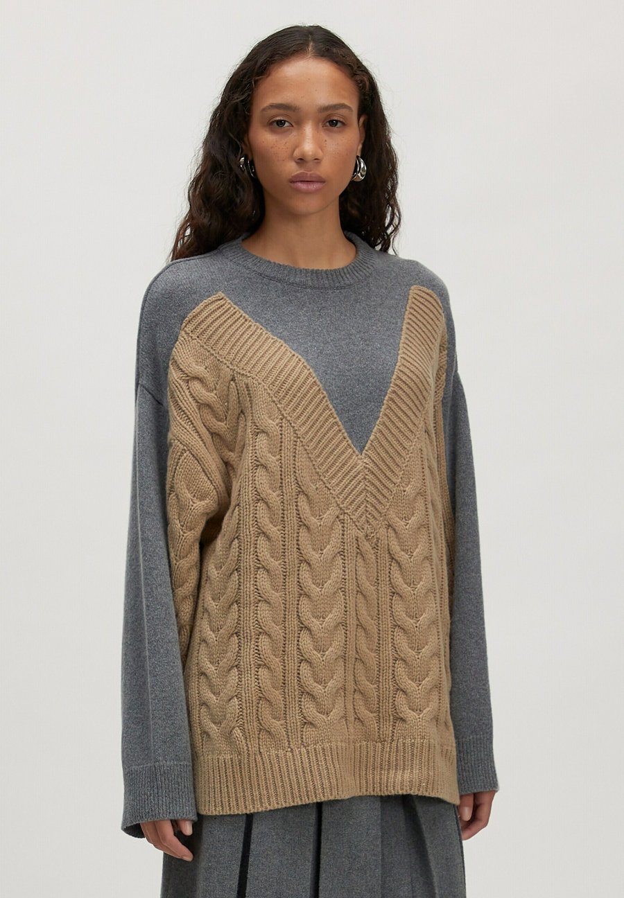 Джемпер EDITED DANICA, Beige Grau/Beige
Джемпер EDITED DANICA, Beige Grau/Beige