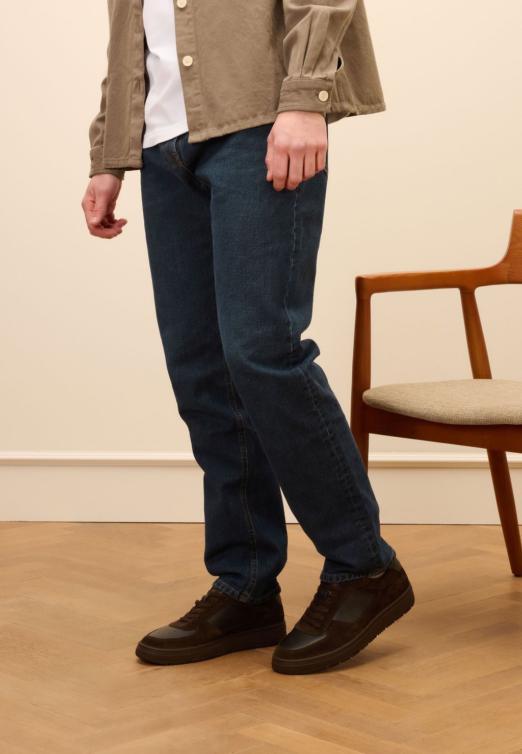 Кроссовки Manfield, коричневый
Кроссовки Manfield, коричневый