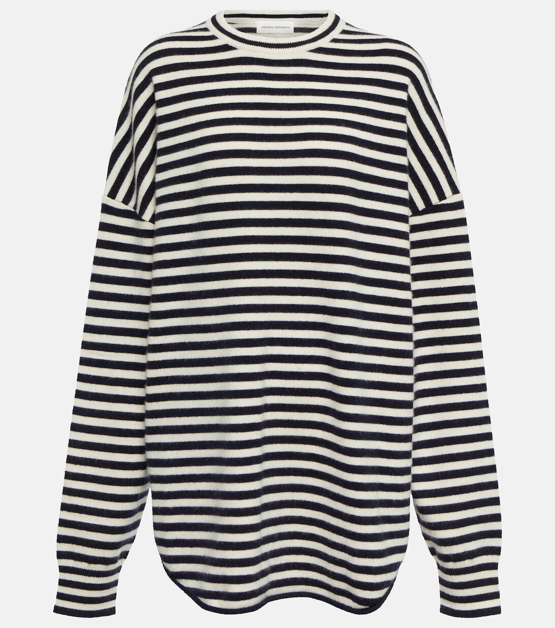 Свитер из смесового кашемира N° 53 Crew Hop EXTREME CASHMERE, белый
Свитер из смесового кашемира N° 53 Crew Hop EXTREME CASHMERE, белый