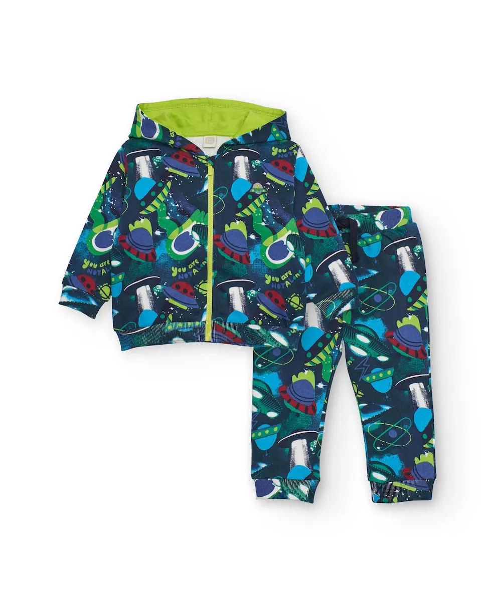 Комплект толстовка и брюки для мальчика синего цвета с космическим принтом Tuc tuc
Комплект толстовка и брюки для мальчика синего цвета с космическим принтом Tuc tuc