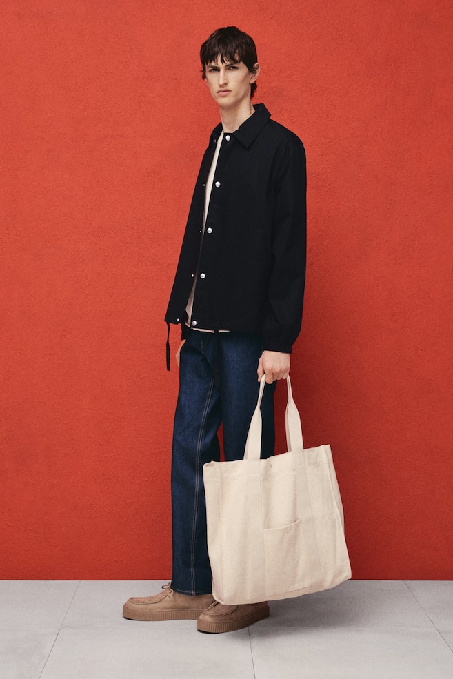 Куртка тренера из парусины, стандартного кроя H&M, синий
Куртка тренера из парусины, стандартного кроя H&M, синий