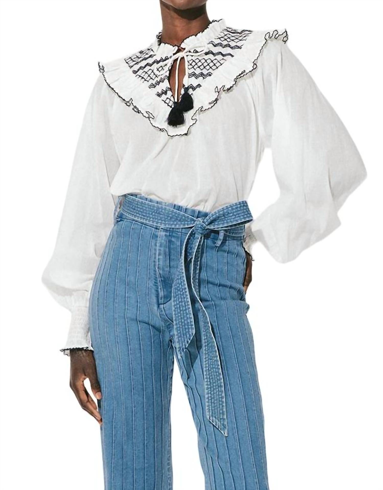 Блузка Wendy в темно-синем и белом цвете Cleobella
Блузка Wendy в темно-синем и белом цвете Cleobella