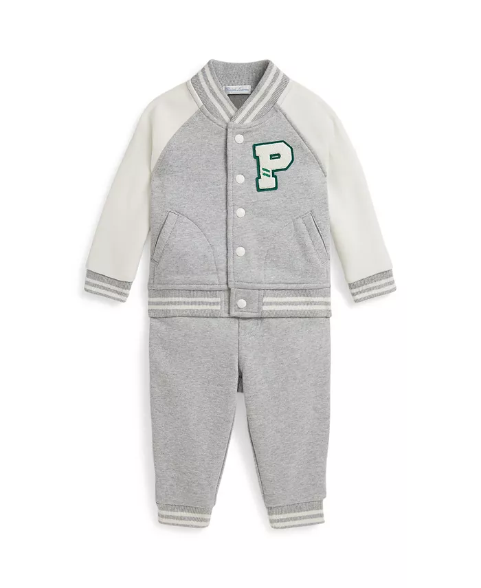 Комплект из 2 предметов: бейсбольная куртка и спортивные брюки из флиса для мальчиков Polo Ralph Lauren, серый
Комплект из 2 предметов: бейсбольная куртка и спортивные брюки из флиса для мальчиков Polo Ralph Lauren, серый