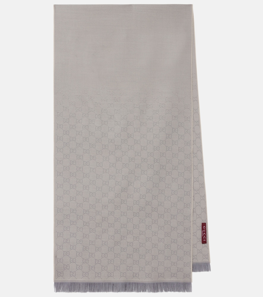 Джерси шерстяной шарф Gucci, Shell/Sky Blue
Джерси шерстяной шарф Gucci, Shell/Sky Blue