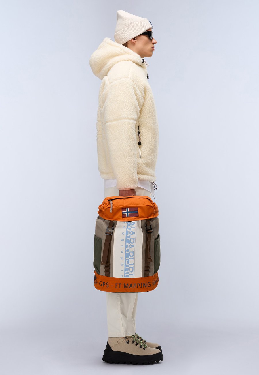 Рюкзак Napapijri Rucksack, Cb Mqv/Orange
Рюкзак Napapijri Rucksack, Cb Mqv/Orange