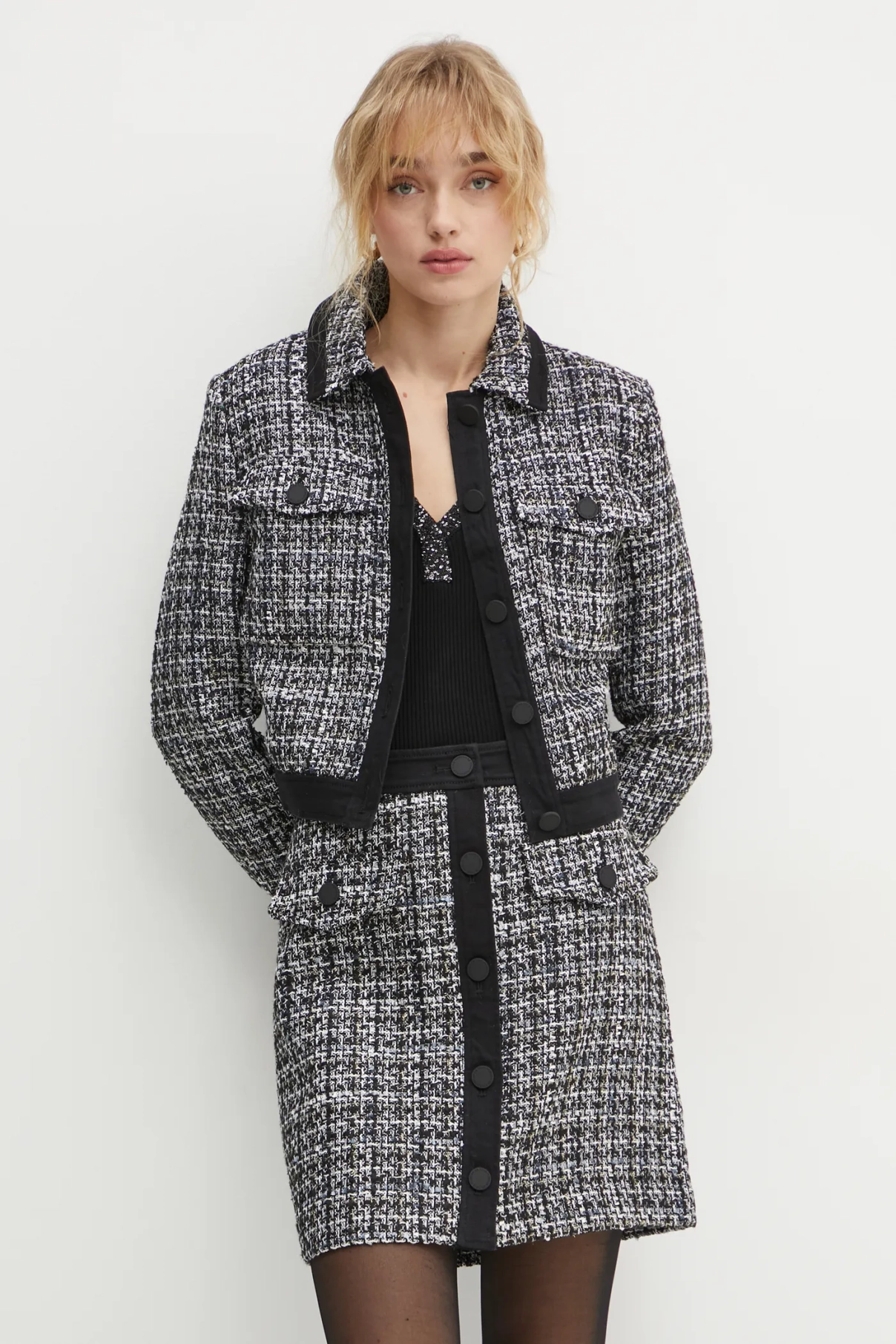 VRODA блейзер Morgan, черный
VRODA блейзер Morgan, черный