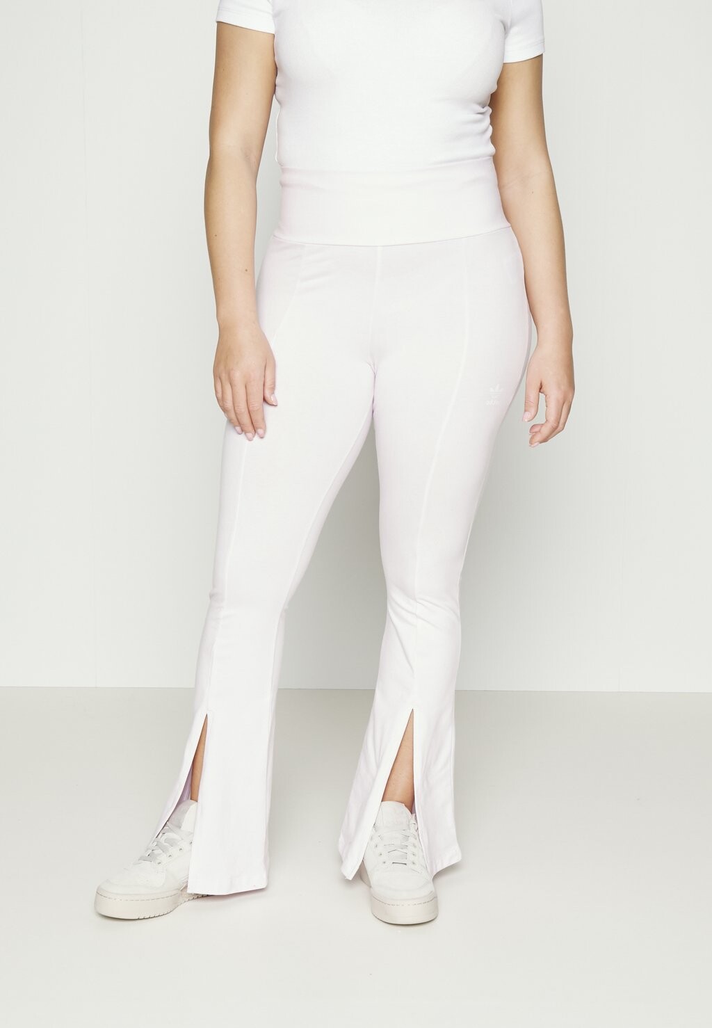 Леггинсы adidas Originals, Брюки adidas Originals, почти розовый
Леггинсы adidas Originals, Брюки adidas Originals, почти розовый