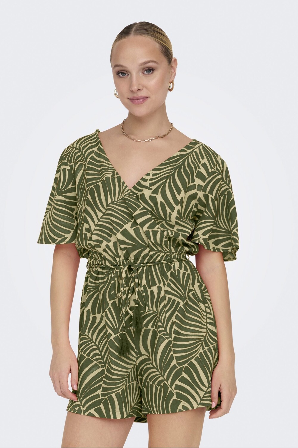 Комбинезон с пальмовым принтом и льняным оттенком Only, зеленый
Комбинезон с пальмовым принтом и льняным оттенком Only, зеленый