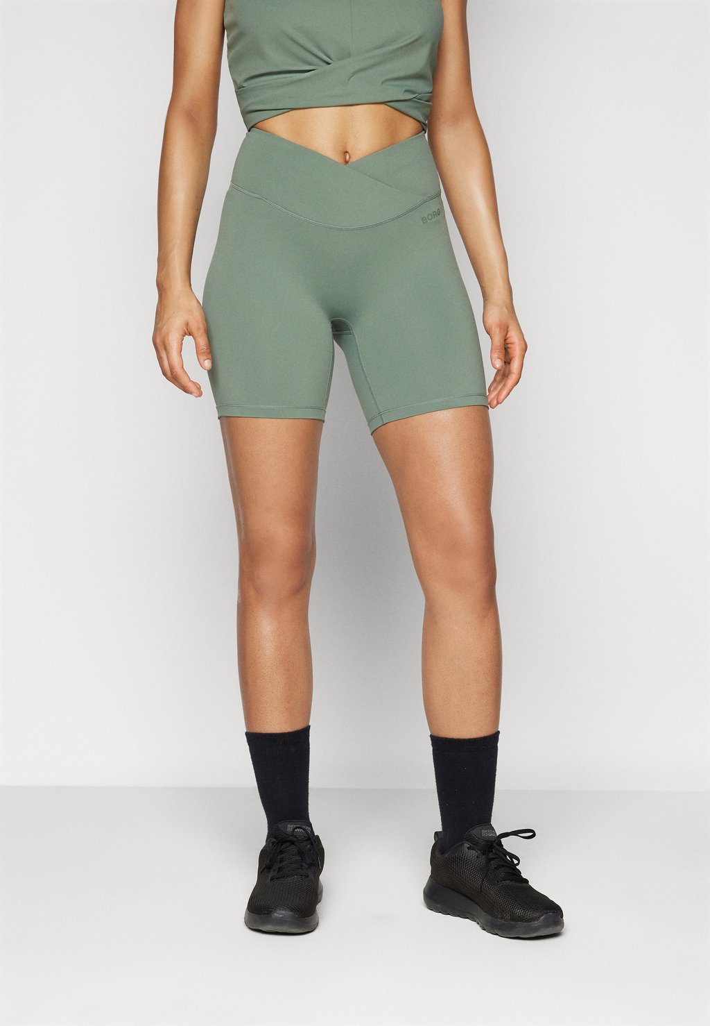 Леггинсы STUDIO CROSS SHORTS Björn Borg, зеленый
Леггинсы STUDIO CROSS SHORTS Björn Borg, зеленый