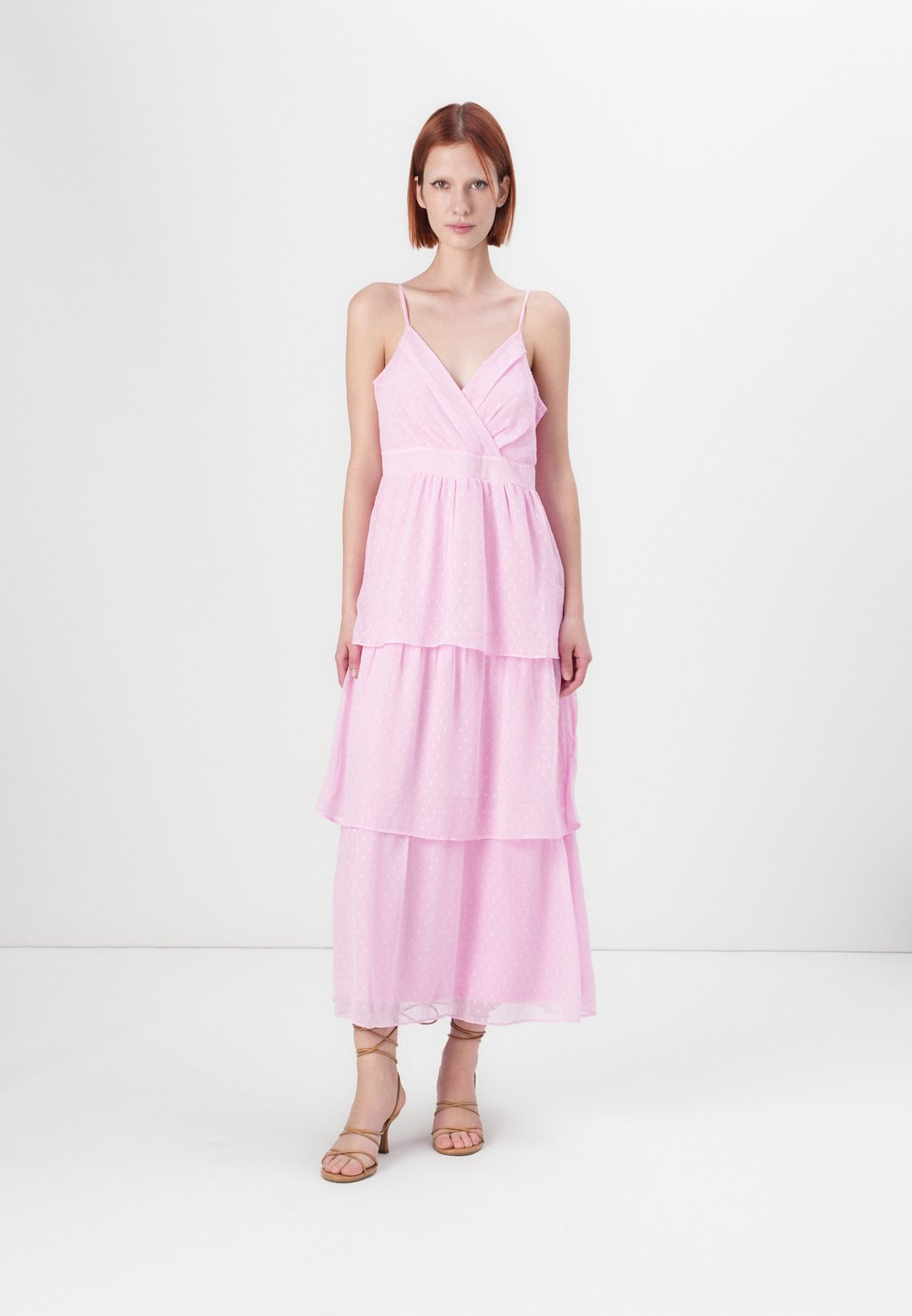 Повседневное платье VMMELISA LAYER DRESS Vero Moda, розовый
Повседневное платье VMMELISA LAYER DRESS Vero Moda, розовый
