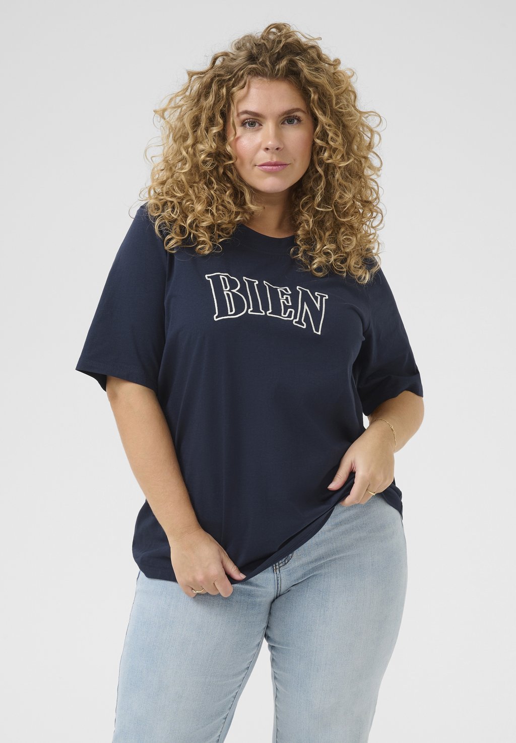 Футболка с принтом Kaffe Curve, темно-синий 
Футболка с принтом Kaffe Curve, темно-синий