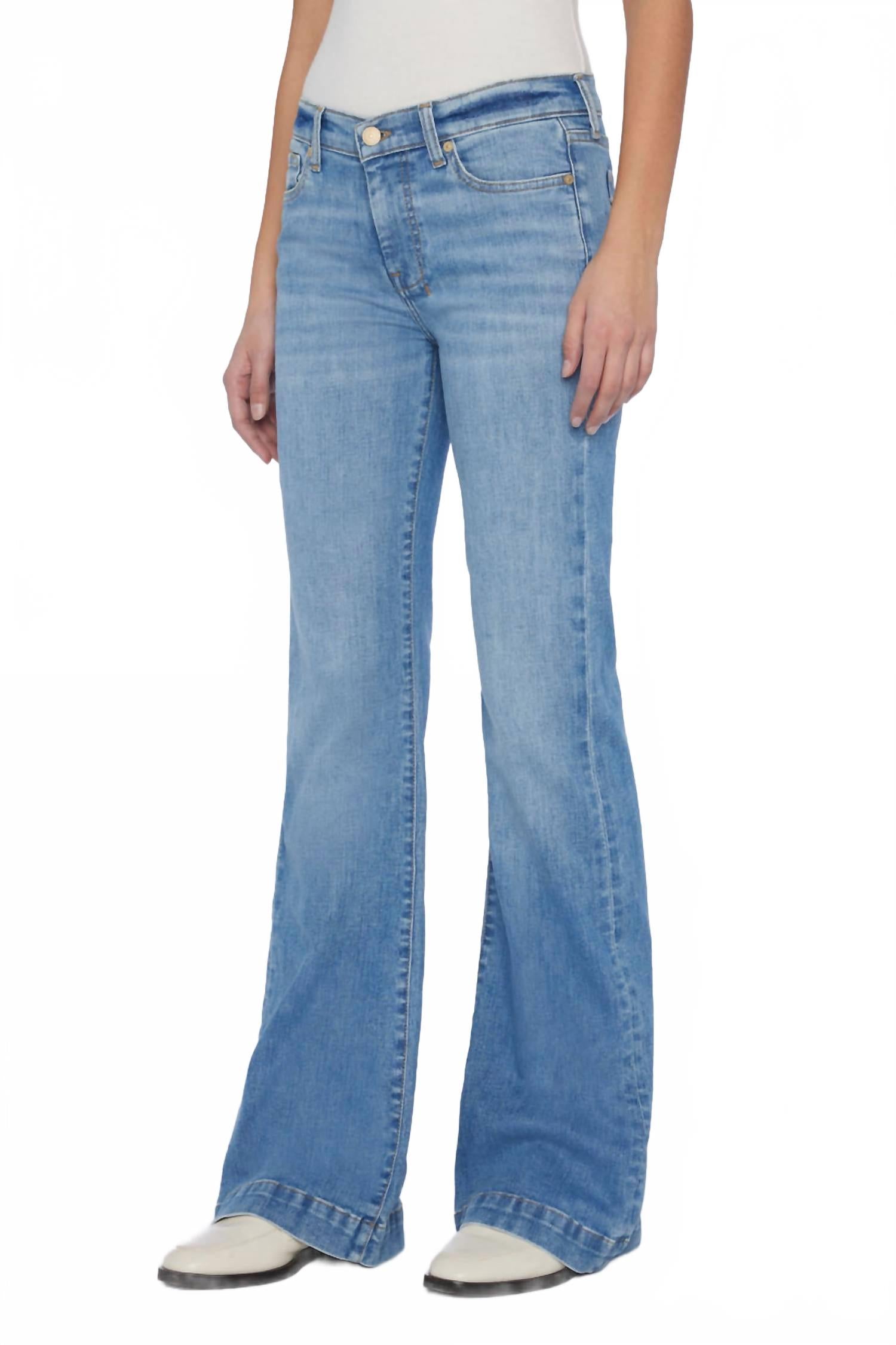 Джинсы Dojo Flare Leg в расцветке Prophecy 7 For All Mankind, Prophecy
Джинсы Dojo Flare Leg в расцветке Prophecy 7 For All Mankind, Prophecy