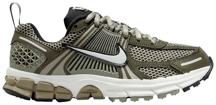 Кроссовки Nike Vomero 5 GS 'Cargo Khaki', зеленый
Кроссовки Nike Vomero 5 GS 'Cargo Khaki', зеленый