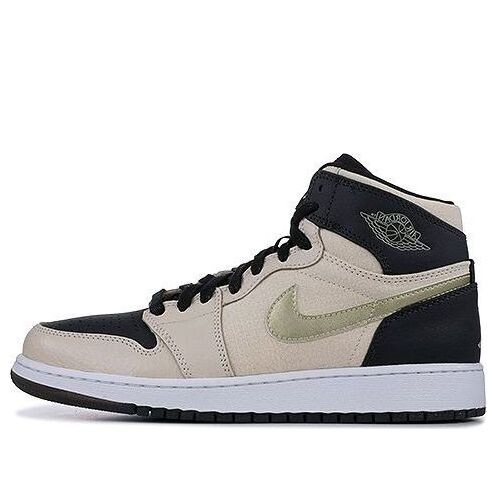 Кроссовки 1 retro high prm 'heiress' Air Jordan, мультиколор 
Кроссовки 1 retro high prm 'heiress' Air Jordan, мультиколор