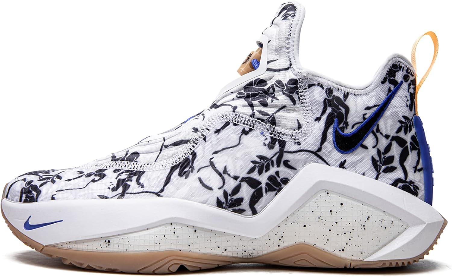 Баскетбольные кроссовки Nike Mens Lebron Soldier XIV 14, White/Blue
Баскетбольные кроссовки Nike Mens Lebron Soldier XIV 14, White/Blue